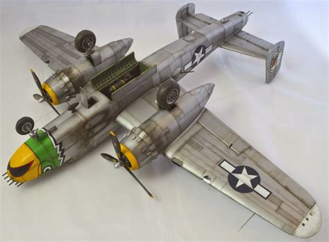 BoweModels: Reveal - Hong Kong Models 1/32 B-25J Mitchell "Strafer" | Model, Model planes, Hong kong