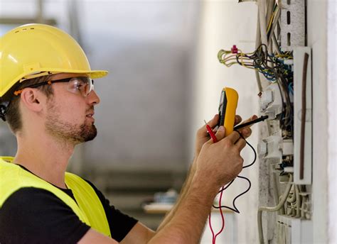 Tips For Hiring A Qualified Electrician