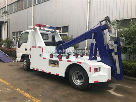 Isuzu 3 Ton Mini Towing Wrecker Truck