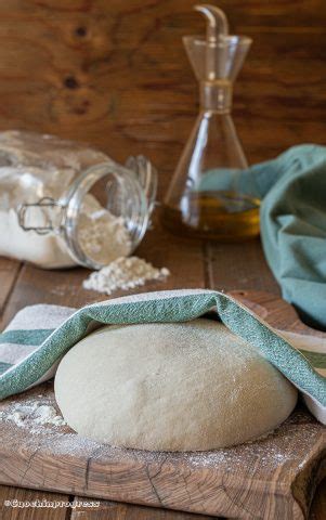 Pizza Fatta In Casa Impasto Base Con Lievito Di Birra Fresco