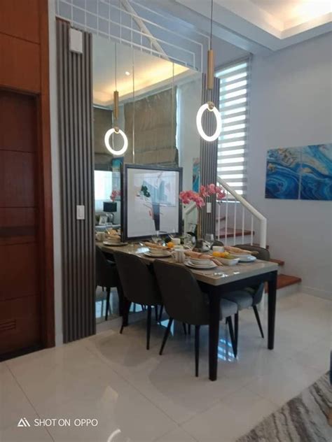 RFO Townhouse For Sale In EDSA Munoz Quezon City Accessible In MRT