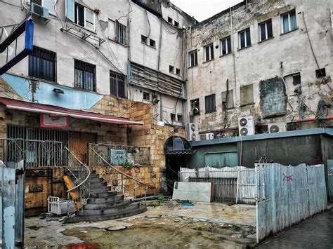 Lovely ghetto house in Tel Aviv [OC] : UrbanHell