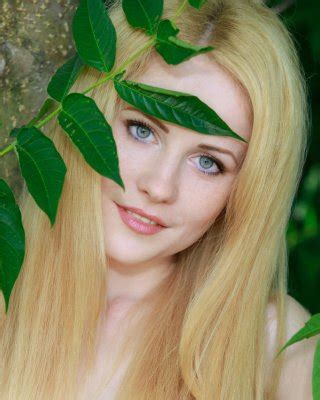 Blonde Glamour Babe Fay Love Freeing Tiny Teen Tits From Bikini Outdoors Porn Pictures Xxx