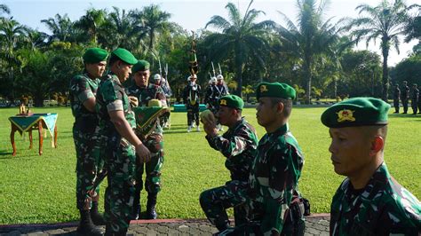 Danbrigif 7 RR Pimpin Upacara Penerimaan Warga Baru Brigif 7 Rimba Raya