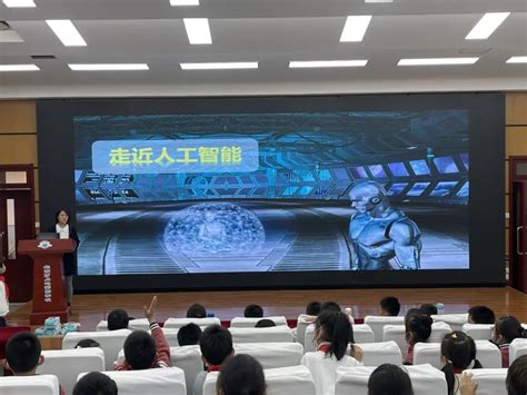 Giáo viên nhờ AI viết nhận xét học bạ cho học sinh gây tranh cãi Nhiều phụ huynh phản đối gay gắt