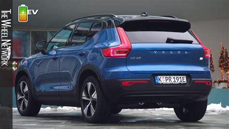 2021 Volvo Xc40 Recharge P8 Awd Bursting Blue Driving Interior