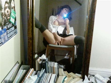 Teen Mirror Selfies Tumblr Kyv D C Qbosrwo Porn Pic