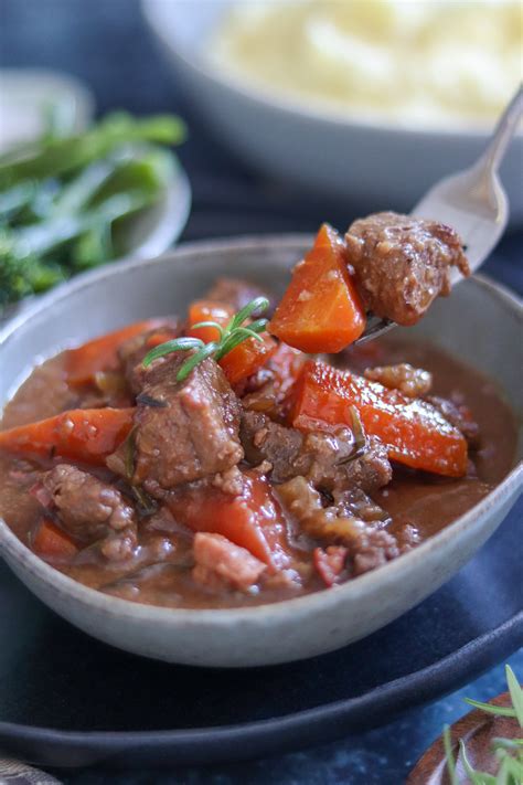 Slow Cooker Beef Stew With Nut Brown Ale Colburn Honval