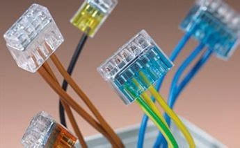Клеми за свързване на кабели за инсталатори електротехници