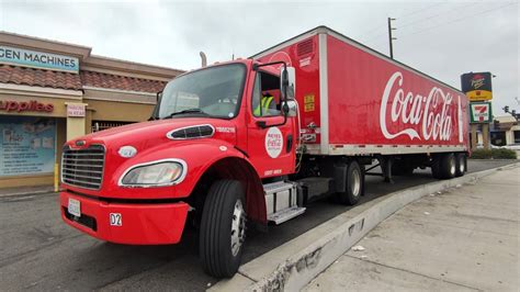 Coca Cola 2011 Freightliner M2 106 11b662116 Youtube