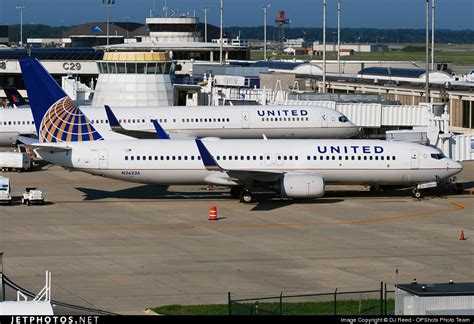 N26226 Boeing 737 824 United Airlines DJ Reed JetPhotos