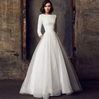 Elegant High Neck Long Sleeve Lace And Tulle Wedding Gown Lunss