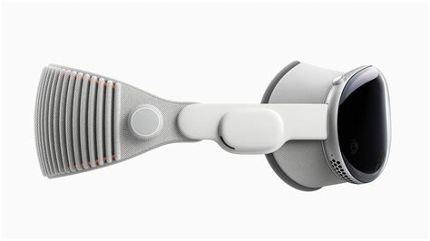 Apple Reveals Alternate Headstrap That Will Ship With Vision Pro