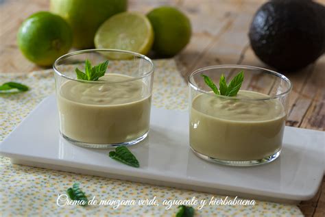 Cocido De Sopa Crema De Manzana Verde Aguacate Y Hierbabuena