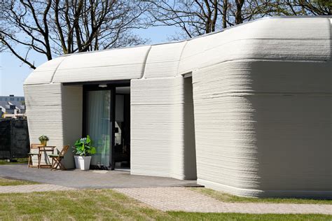 Couple Takes Up Residence In Boulder Shaped 3d Printed Home