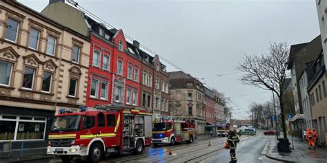 Starke Rauchentwicklung an der Rheinischen Straße Feuerwehr im Einsatz