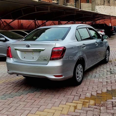 Toyota Corolla Axio Luxel For Sale In Lahore Pakwheels