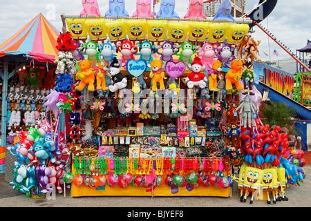 Prizes for midway games at county fair Stock Photo - Alamy