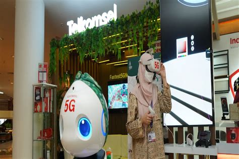 Majalah Ict Telkomsel Hadirkan Showcase Pemanfaatan G Di Puncak Ktt G