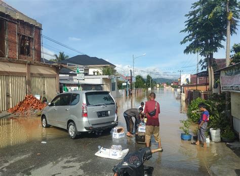 Foto Musibah Banjir Dan Tanah Longsor Di Kota Sungai Penuh Kabupaten