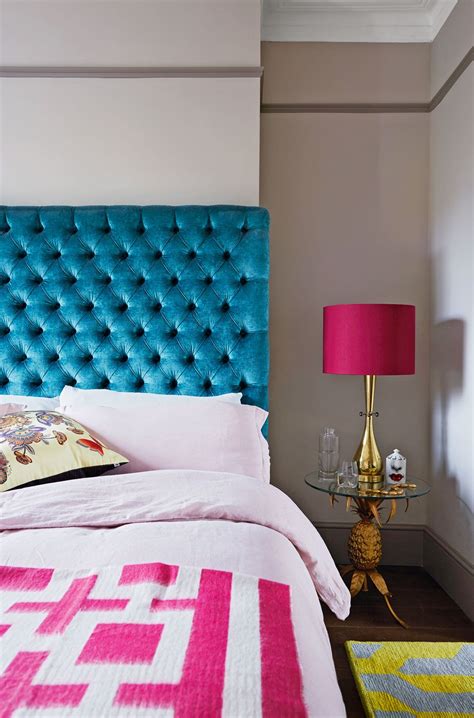 Georgian terraced house in London oozes 70s glamour | Livingetc