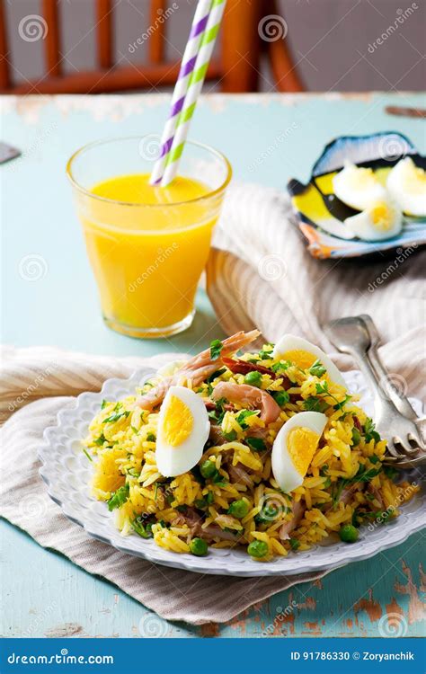 Kedgeree Met Een Gerookte Makreel Stock Foto Image Of Indisch Kerrie