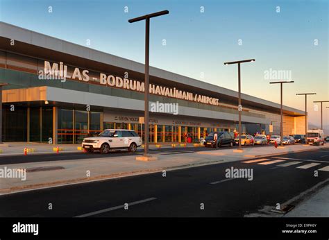 Modern Airport Exterior Stock Photos And Modern Airport Exterior Stock