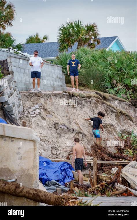 Home Owners Trying To Exit Homes To Inspect Damage After Hurricane Nicole Daytona Beach Stock