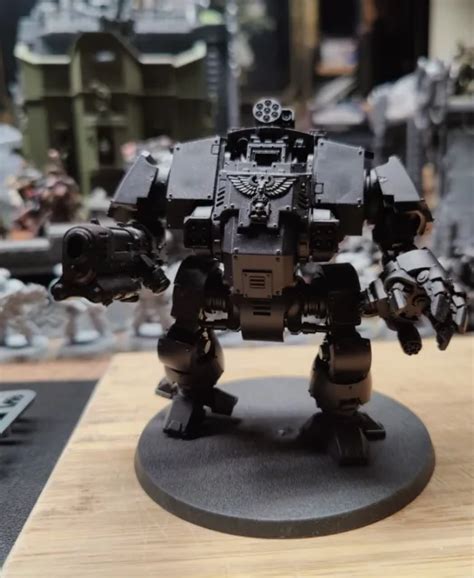 WARHAMMER 40K PRIMARIS Space Marine Redemptor Dreadnought Built