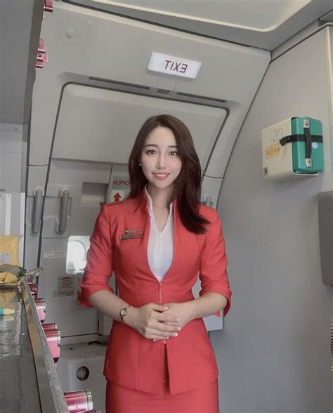 【malaysia】 Airasia Cabin Crew エアアジア 客室乗務員 【マレーシア】 Instagram