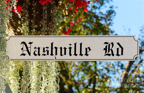 Nashville Road Sign Photograph by Les Palenik - Fine Art America