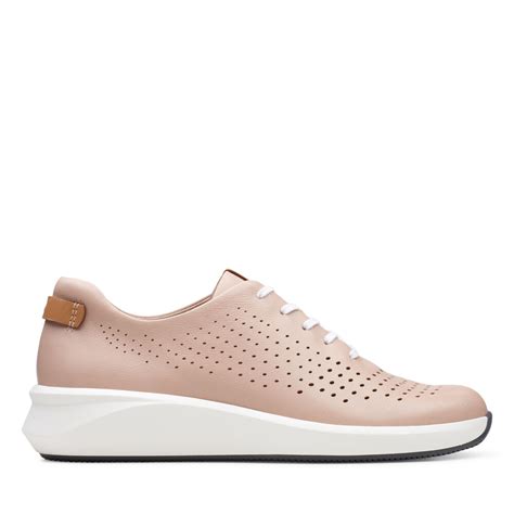 Sneakers Damen Clarks Un Rio Tie Roze Leer