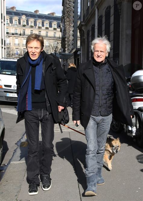 Photo Exclusif Dave Et Son Compagnon Patrick Loiseau Dans Les Rues