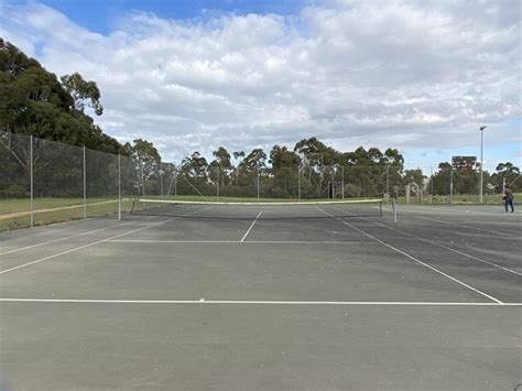 glen park reserve  public tennis court bayswater north tennis
