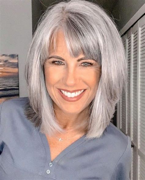 Bob Frisuren für graue Haare Stil und Extravaganz versprechen