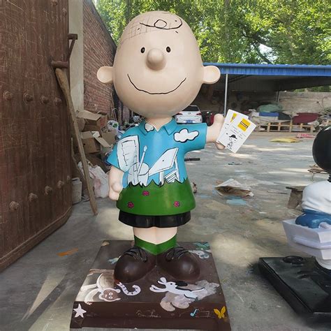 Custom Peanuts Figures Snoopy Statue Fiberglass Charlie Brown Sculpture