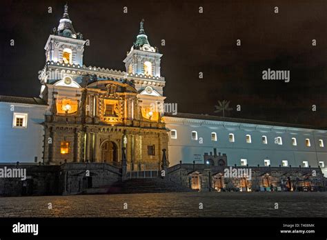 Old town quito hi-res stock photography and images - Alamy