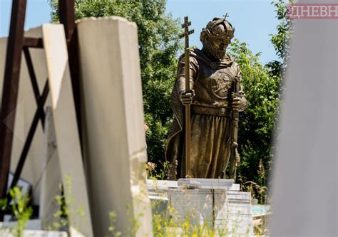 Фото: И Бугарите си ставија споменик на Цар Самуил во Софија - За Се