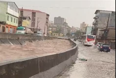 Veja Fotos E V Deos Da Chuva De Granizo Rajadas De Vento Que