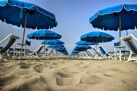 Viareggio and its beach 27086971 Stock Photo at Vecteezy