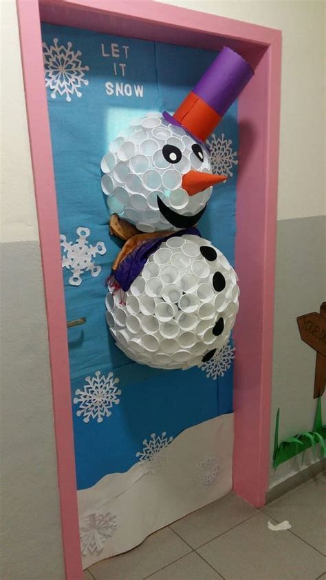 20 Totally Inspiring Winter Door Decoration Ideas Classroom