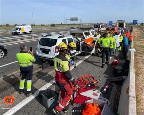 Una Herida Grave Y Tres Leves Tras Un Choque Entre Dos Turismos En La A