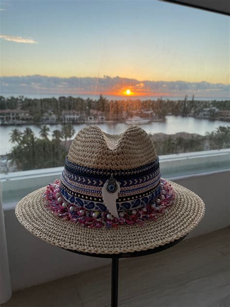 SANDSPUR ISLAND – trouverdesign