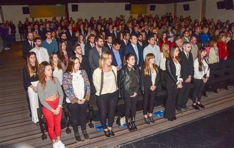 Se concretó una nueva colación de grados de distintas facultades El Eco