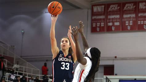 Dorka Juh Z And Caroline Ducharme Uconn Women S Basketball Postgame