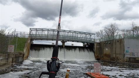 Fishing At The Milford Dam Youtube