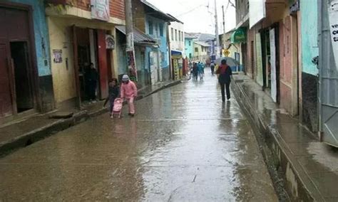 Gobierno declara en emergencia 44 distritos de Ayacucho tras daños