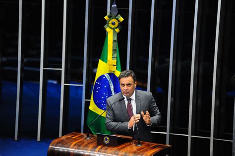 Aécio Neves formaliza convite do PSDB ao senador Ricardo Ferraço PSDB