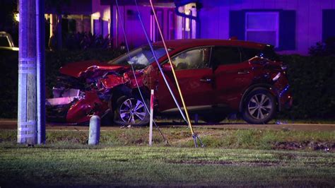 Video Suspected Drunk Driver Runs Red Light Crashes Into Deputy