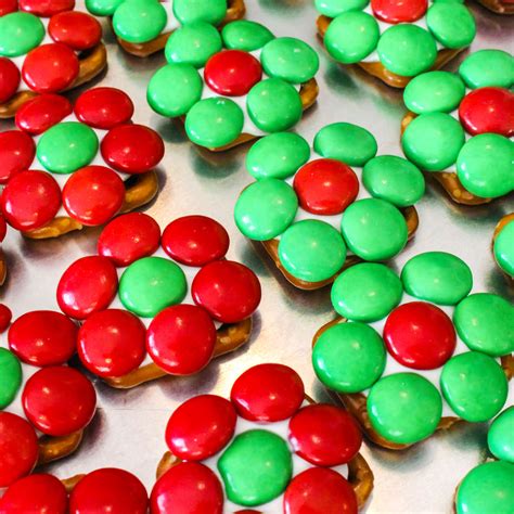 Christmas Flower Pretzel Bites Two Sisters